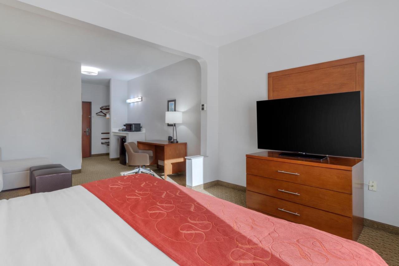 Comfort Suites Ла-Порт Екстер'єр фото
