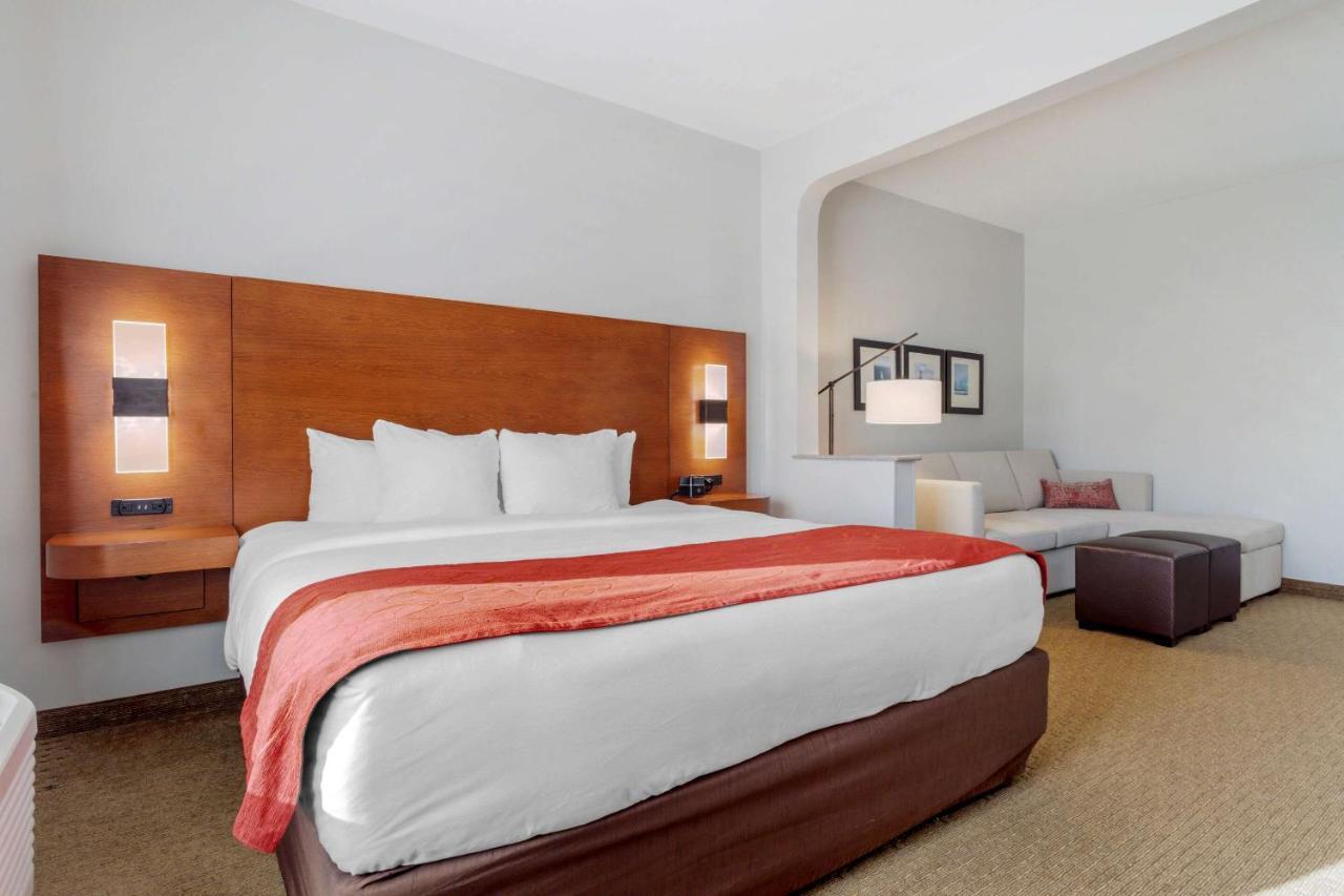 Comfort Suites Ла-Порт Екстер'єр фото