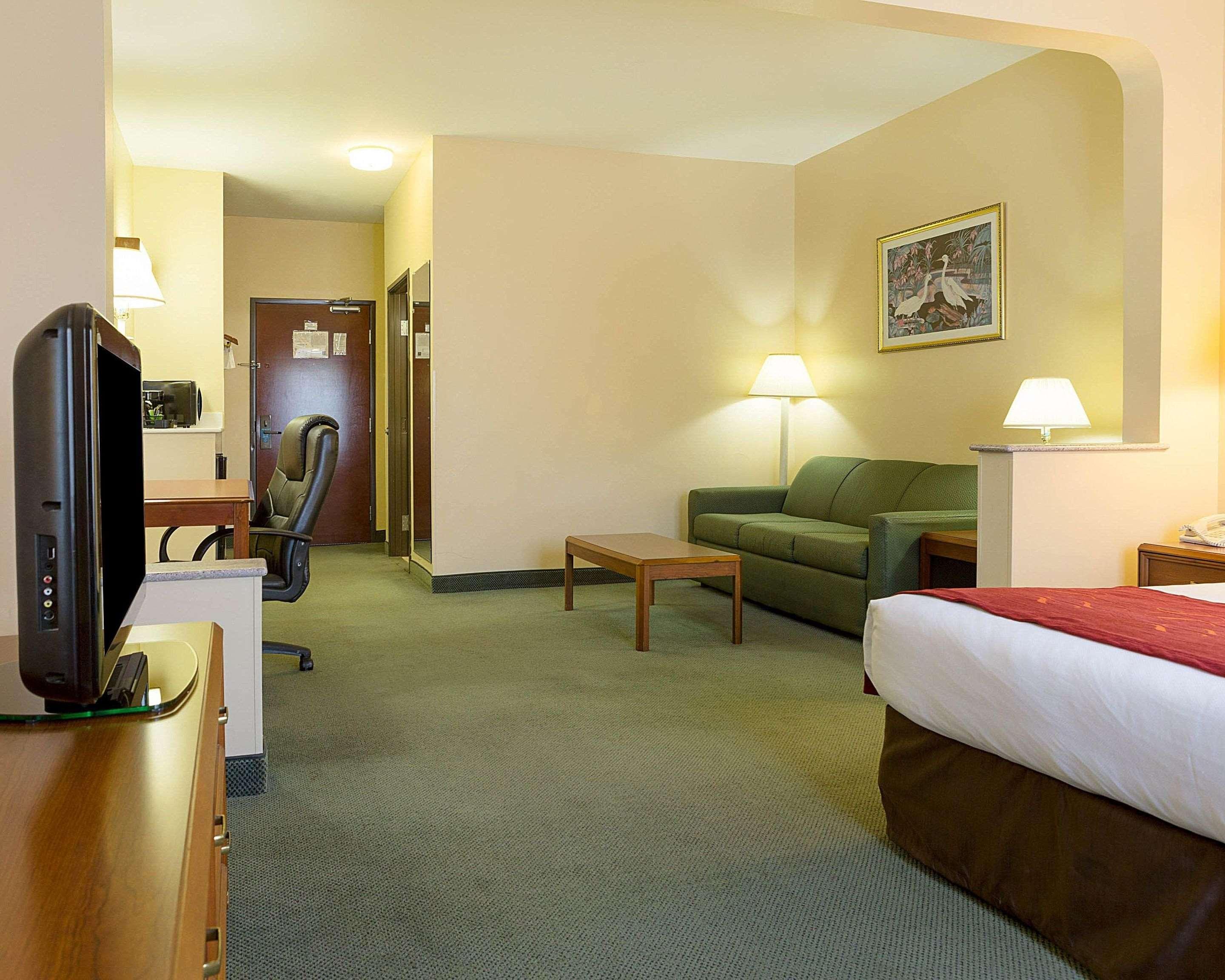 Comfort Suites Ла-Порт Екстер'єр фото