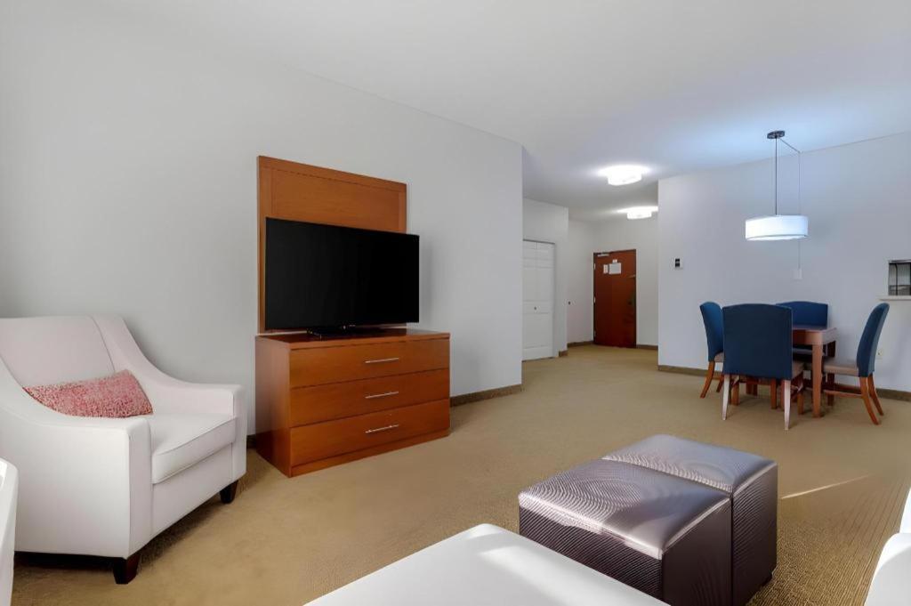Comfort Suites Ла-Порт Екстер'єр фото