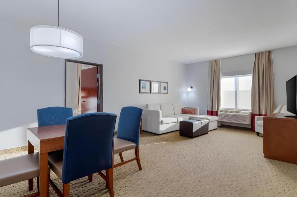 Comfort Suites Ла-Порт Екстер'єр фото