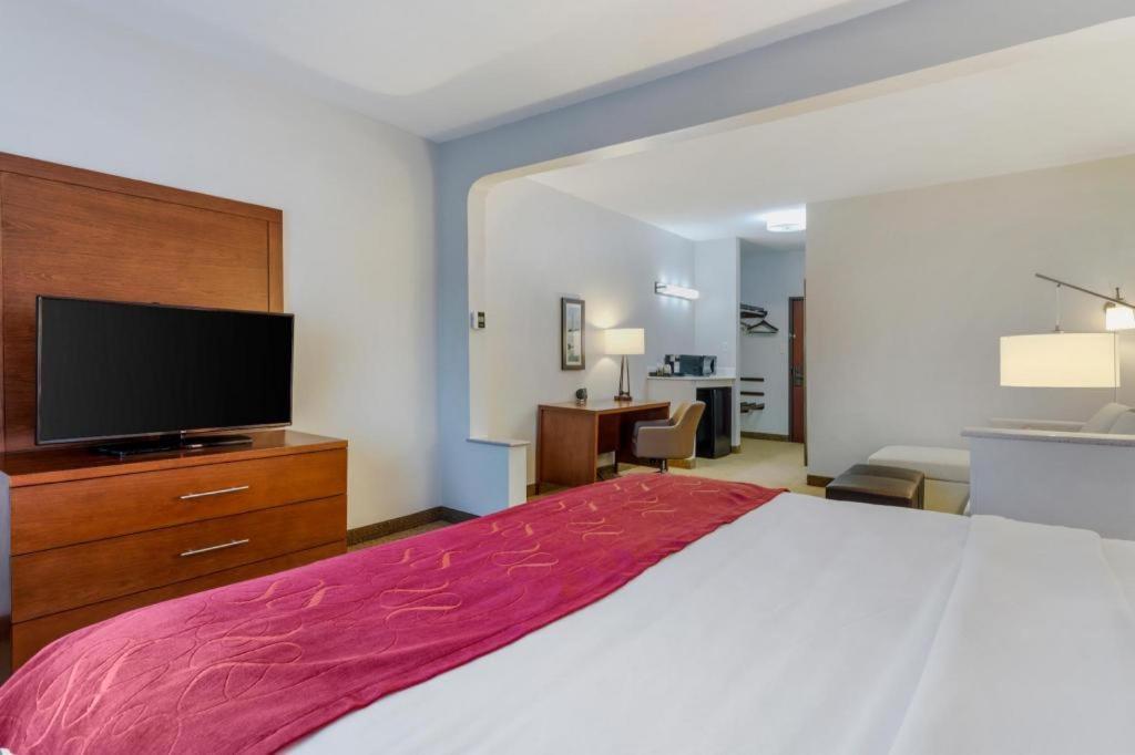 Comfort Suites Ла-Порт Екстер'єр фото