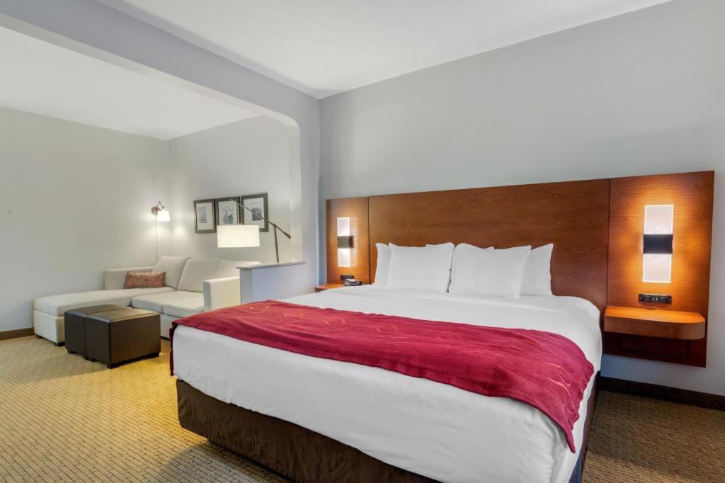Comfort Suites Ла-Порт Екстер'єр фото