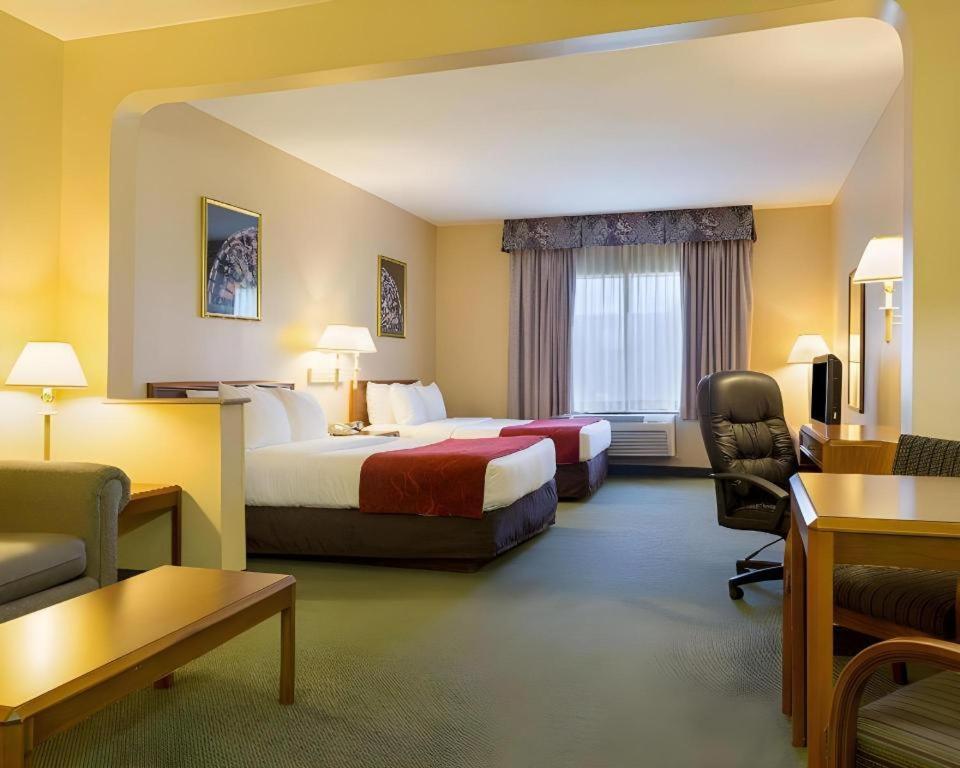 Comfort Suites Ла-Порт Екстер'єр фото